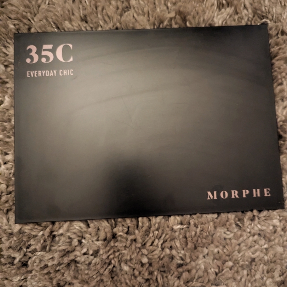 Morphe everyday chic eyeshadow palette